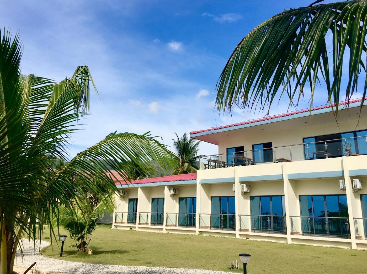 W Golf Resort Ослоб Экстерьер фото