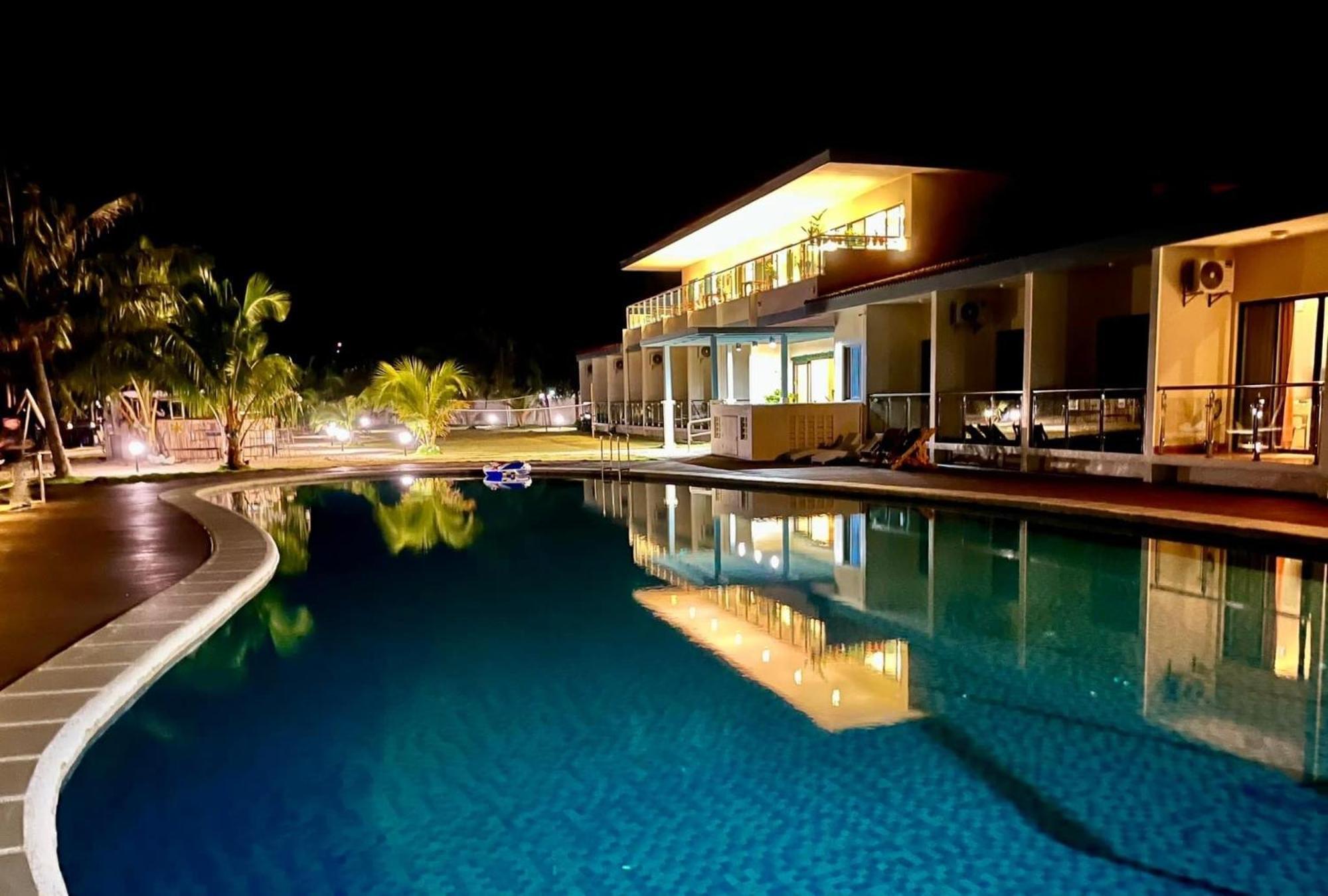W Golf Resort Ослоб Экстерьер фото