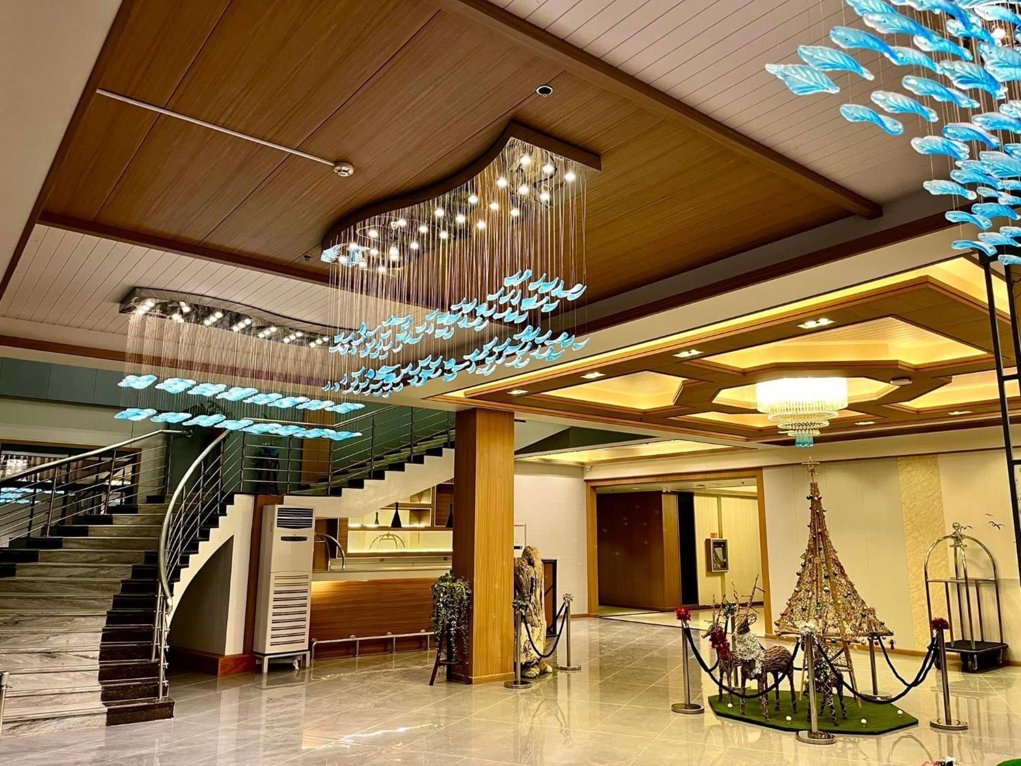 W Golf Resort Ослоб Экстерьер фото