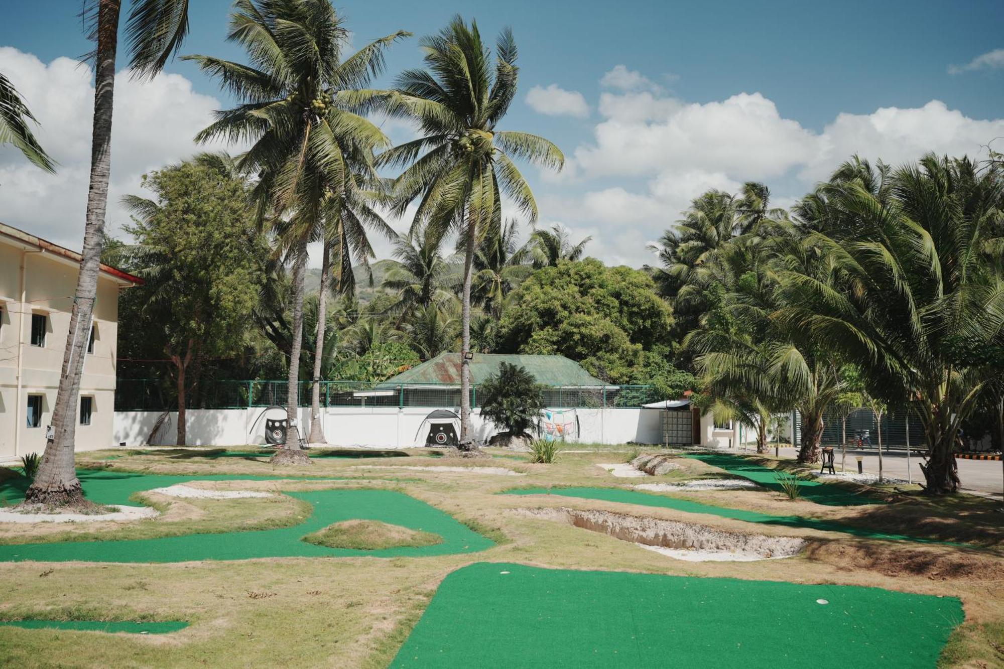 W Golf Resort Ослоб Экстерьер фото